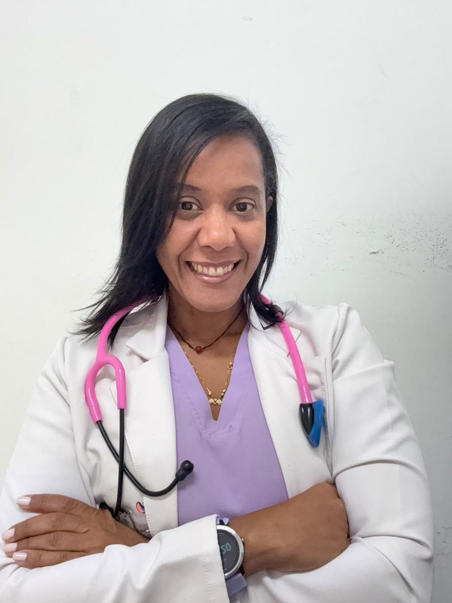 Dra. Carla del Valle Cárdenas, Pediatra Puericultora de IPS CinéS